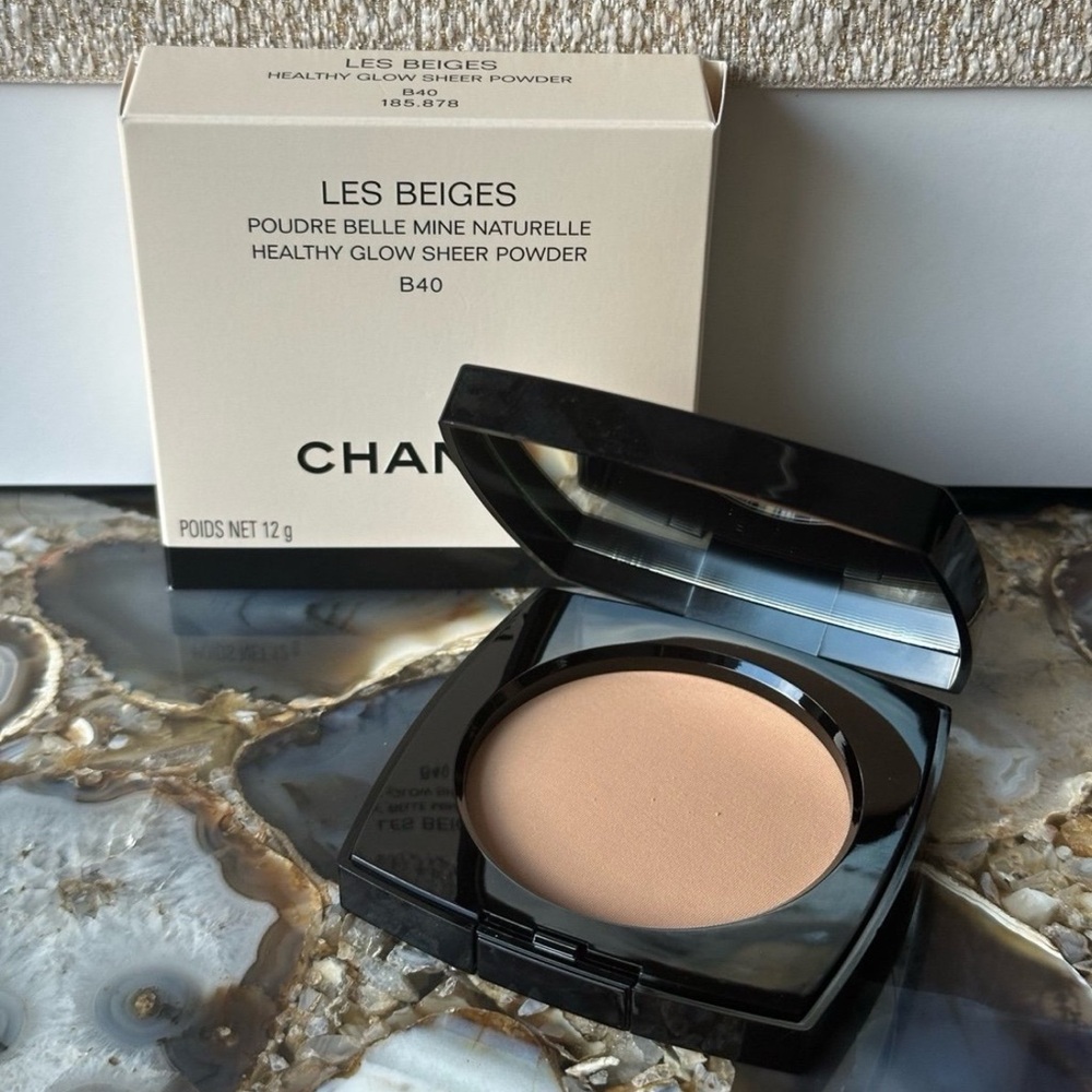 CHANEL LES  BEIGES Healthy Glow  Sheer Powder B40